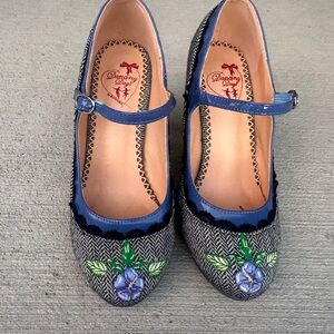 Vintage Blue Mary Jane Embroidered Heels